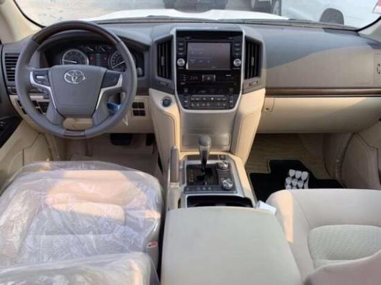 2019款丰田酷路泽4600高科技SUV令人心醉